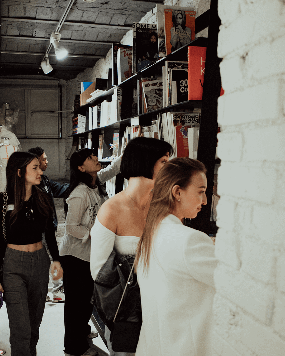 IFA Paris fashion sketching